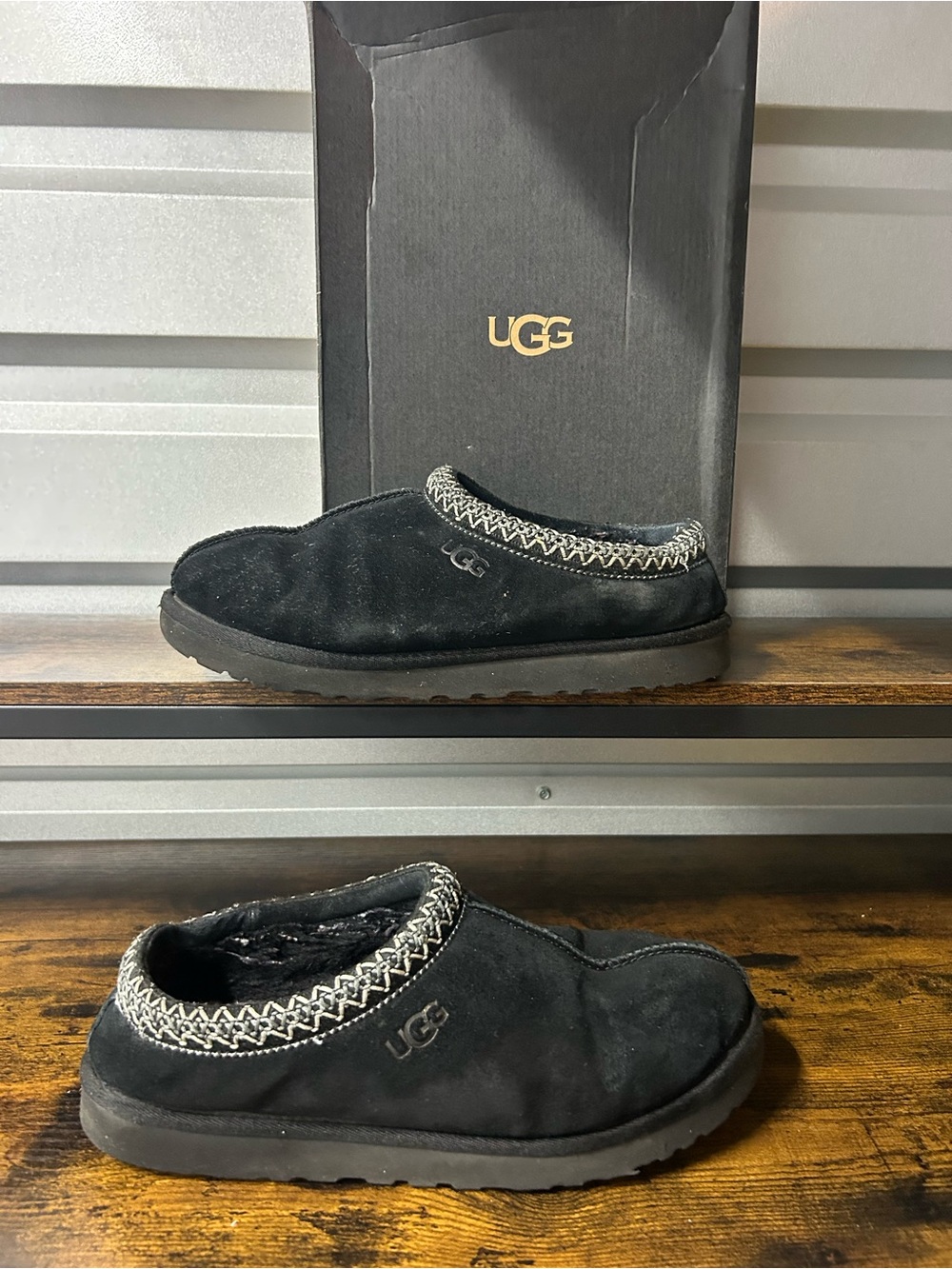 Uggs Men’s Black Tasman Shoes Size 9 Lightly Used With Box